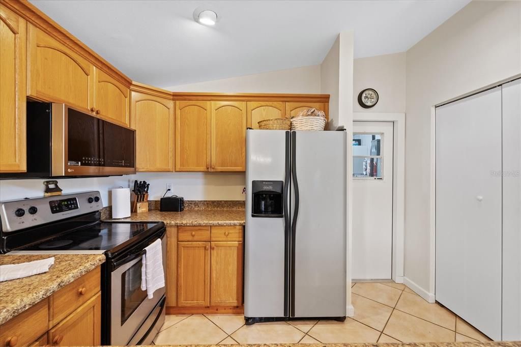 En Venta: $229,900 (2 camas, 2 baños, 1174 Pies cuadrados)