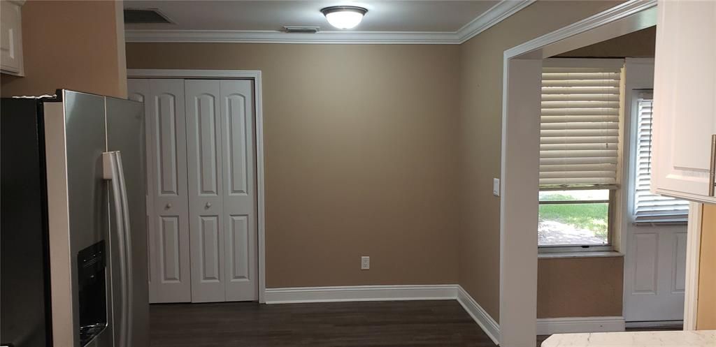 For Rent: $1,700 (2 beds, 2 baths, 1249 Square Feet)