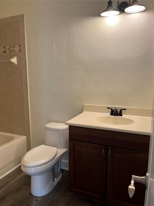 For Sale: $284,900 (2 beds, 2 baths, 1065 Square Feet)