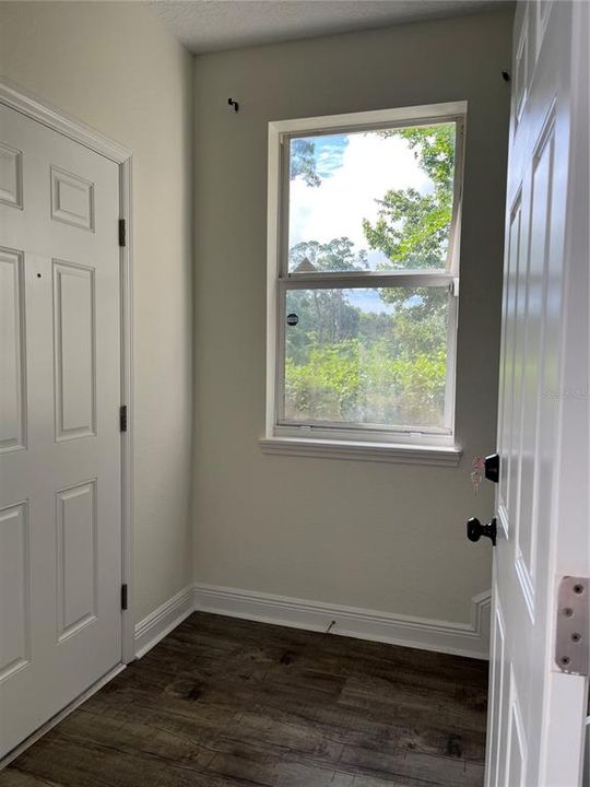 For Sale: $284,900 (2 beds, 2 baths, 1065 Square Feet)