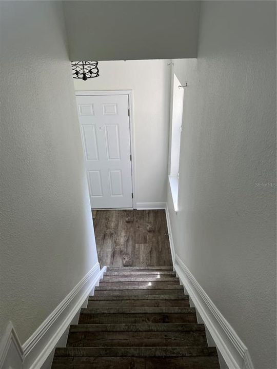 For Sale: $284,900 (2 beds, 2 baths, 1065 Square Feet)