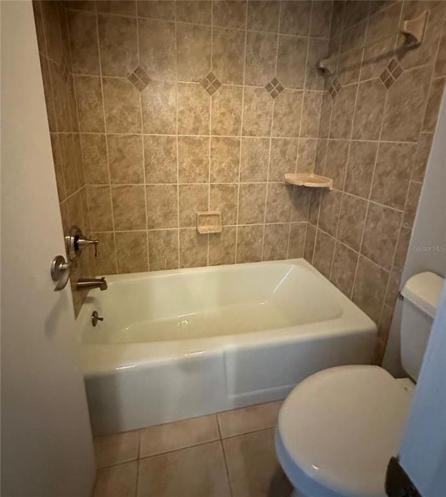 На продажу: $228,000 (2 спален, 2 ванн, 1008 Квадратных фут)