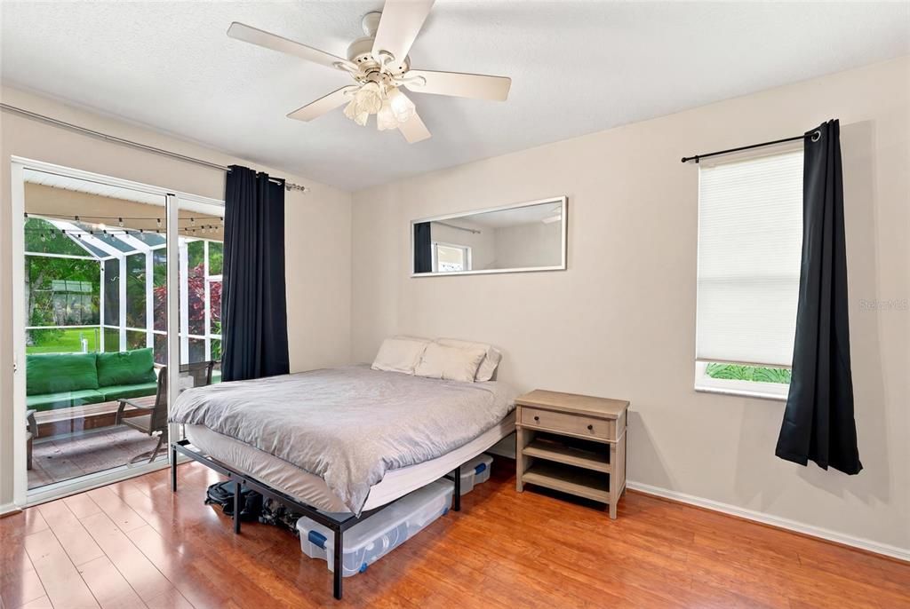 Activo con contrato: $515,000 (3 camas, 2 baños, 1898 Pies cuadrados)
