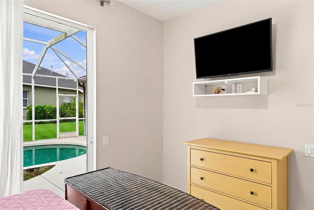 Activo con contrato: $515,000 (3 camas, 2 baños, 1898 Pies cuadrados)