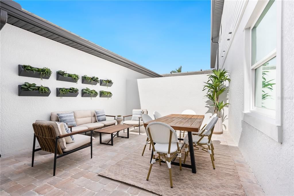 En Venta: $399,990 (3 camas, 2 baños, 1706 Pies cuadrados)