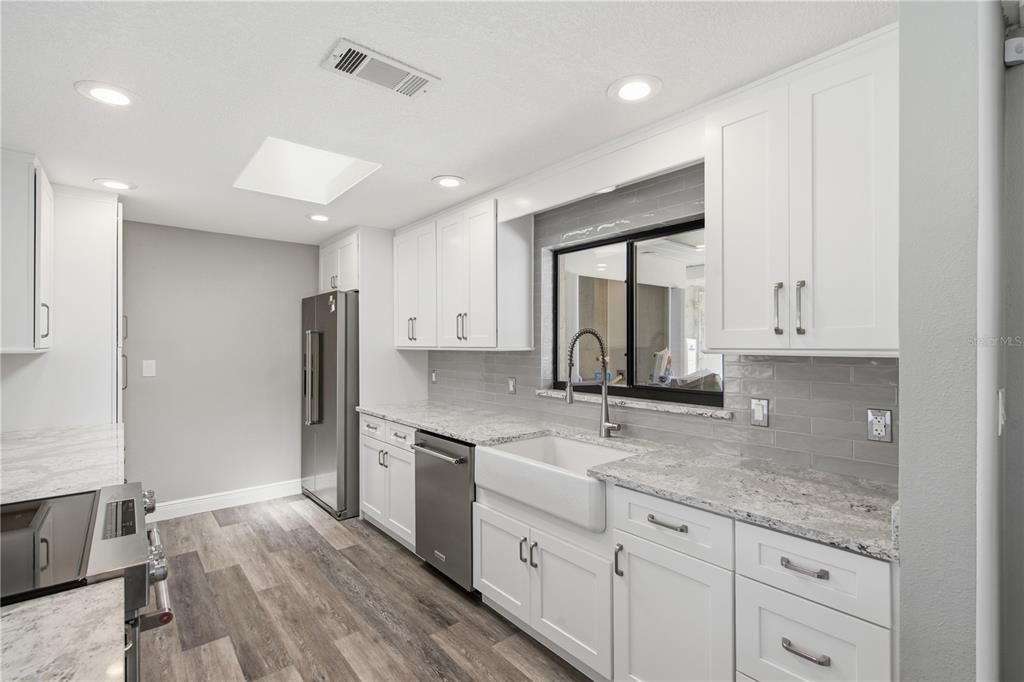 For Rent: $2,650 (3 beds, 2 baths, 2200 Square Feet)