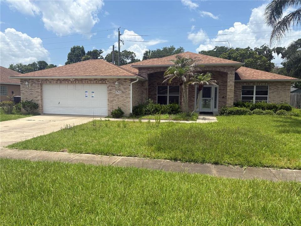 En Venta: $170,000 (4 camas, 3 baños, 2298 Pies cuadrados)