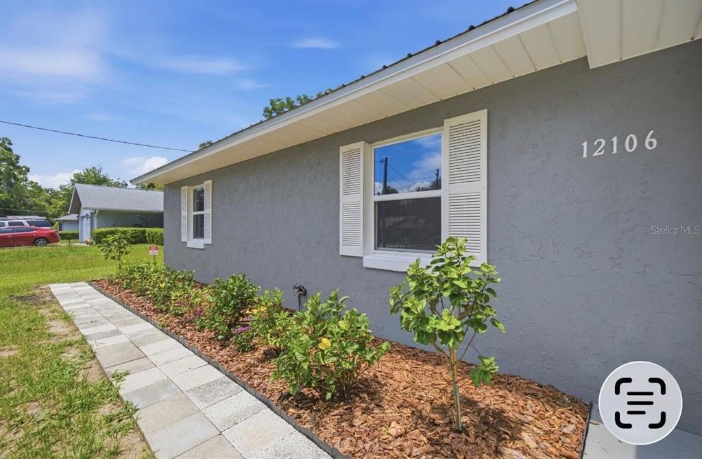 For Sale: $289,900 (3 beds, 2 baths, 1512 Square Feet)