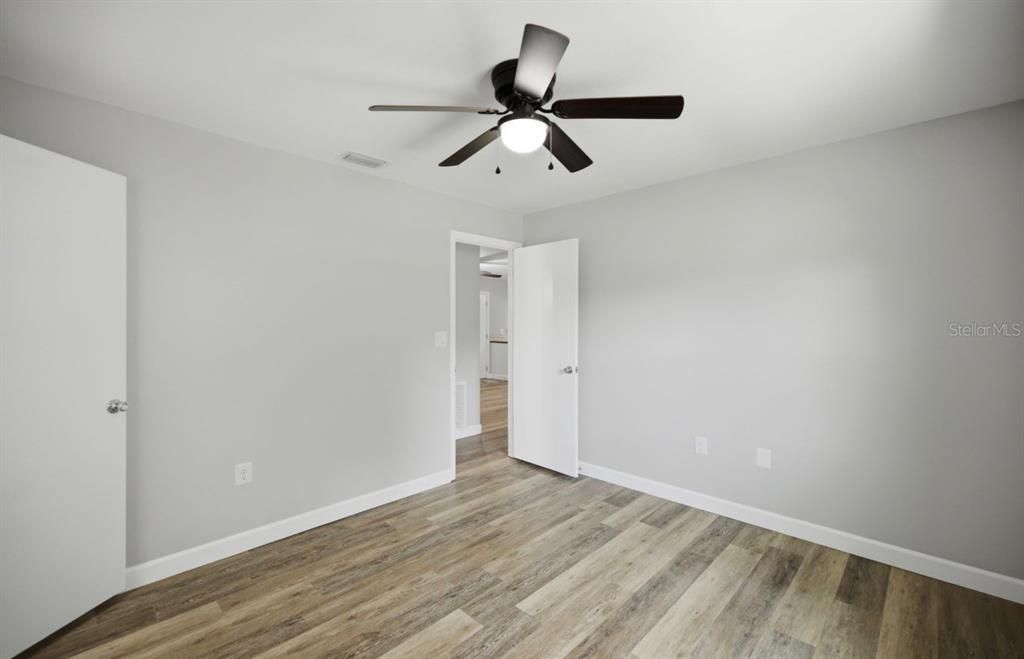For Sale: $289,900 (3 beds, 2 baths, 1512 Square Feet)