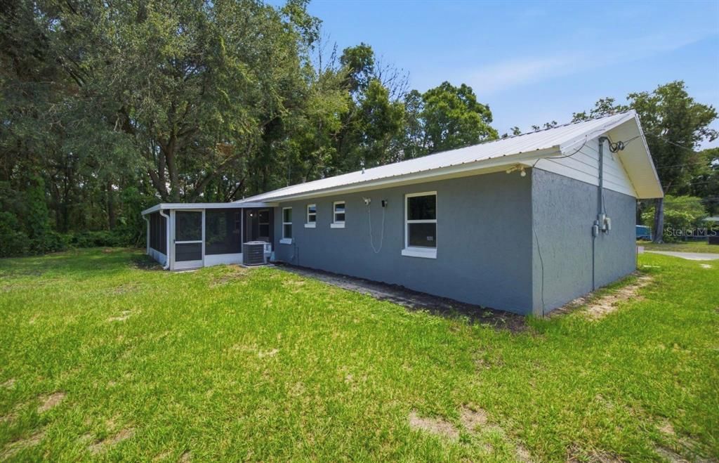 For Sale: $289,900 (3 beds, 2 baths, 1512 Square Feet)