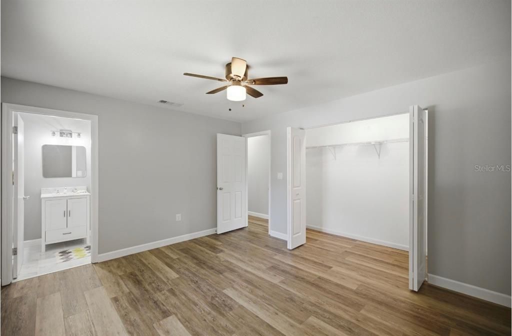 For Sale: $289,900 (3 beds, 2 baths, 1512 Square Feet)