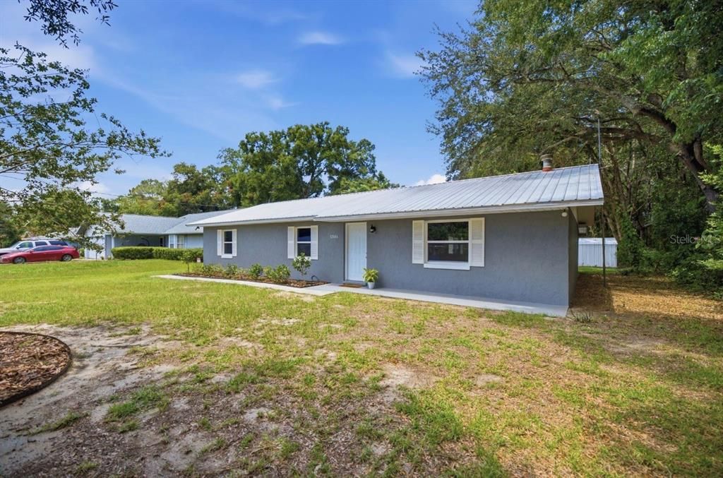 For Sale: $289,900 (3 beds, 2 baths, 1512 Square Feet)