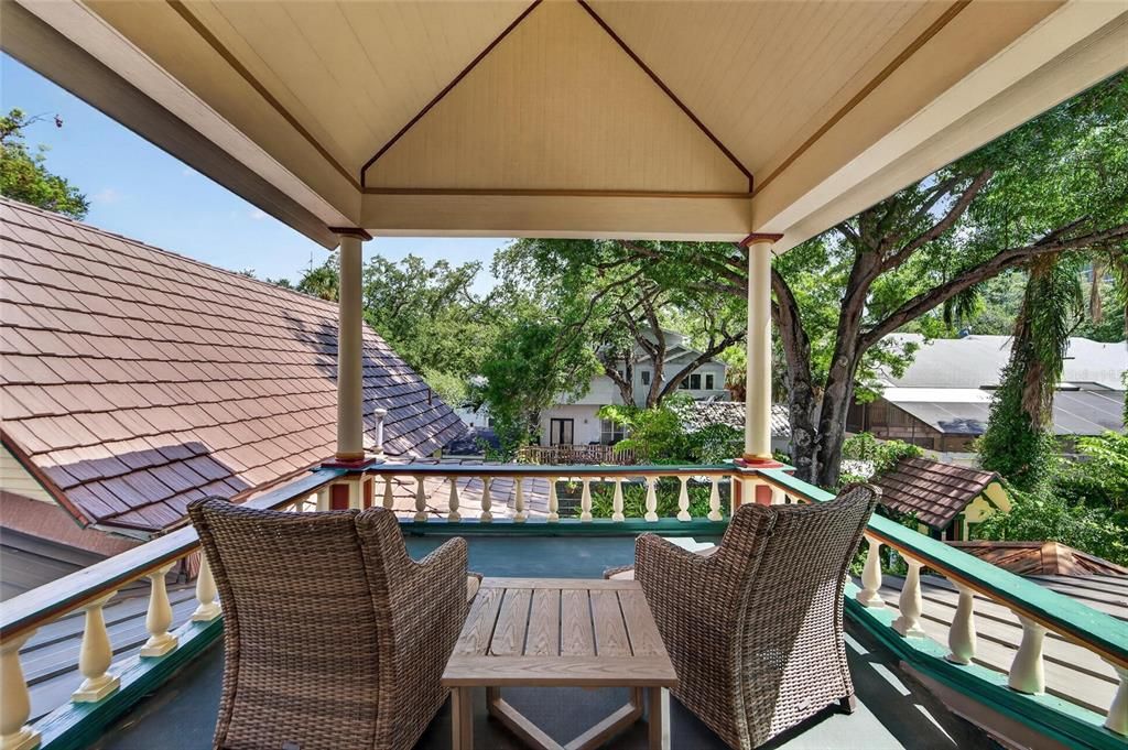 На продажу: $2,500,000 (5 спален, 3 ванн, 4828 Квадратных фут)