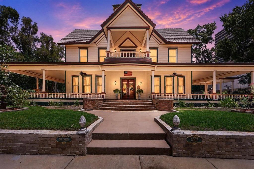 На продажу: $2,500,000 (5 спален, 3 ванн, 4828 Квадратных фут)