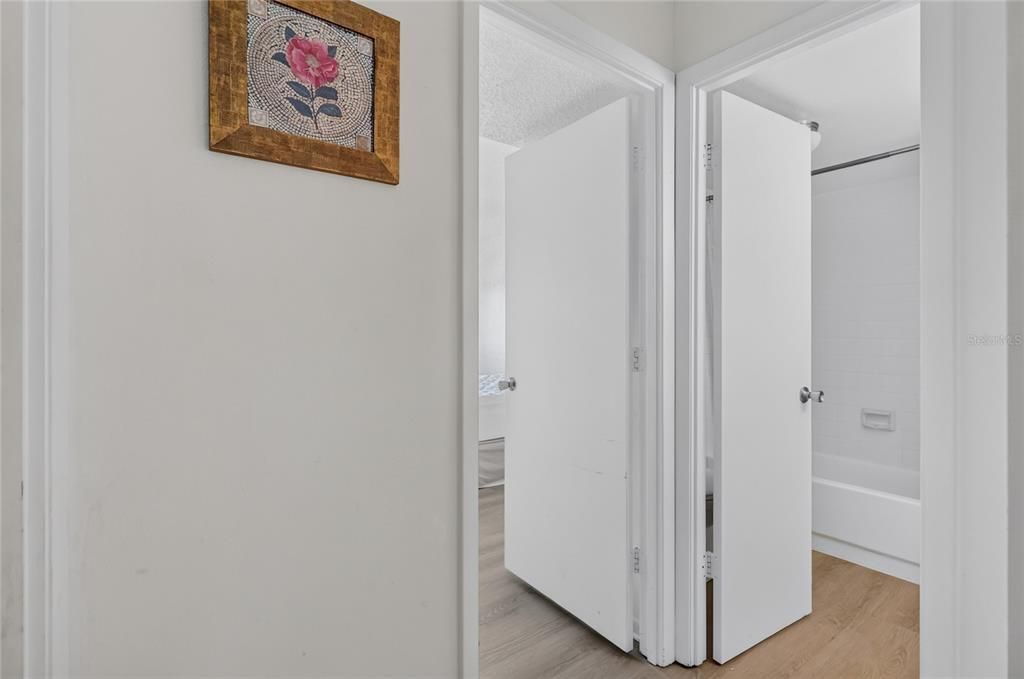 На продажу: $139,000 (2 спален, 2 ванн, 1120 Квадратных фут)