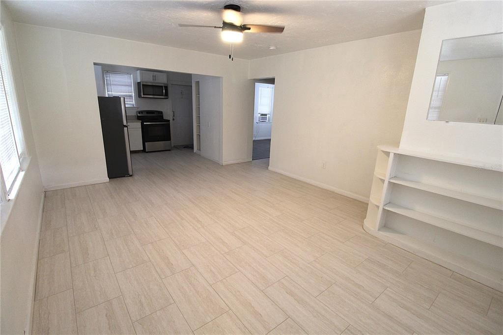 В аренду: $1,795 (2 спален, 1 ванн, 944 Квадратных фут)
