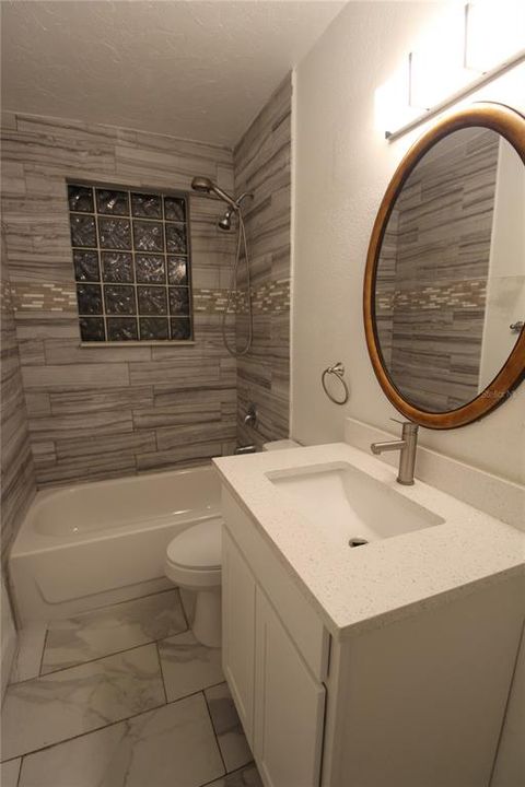 В аренду: $1,795 (2 спален, 1 ванн, 944 Квадратных фут)