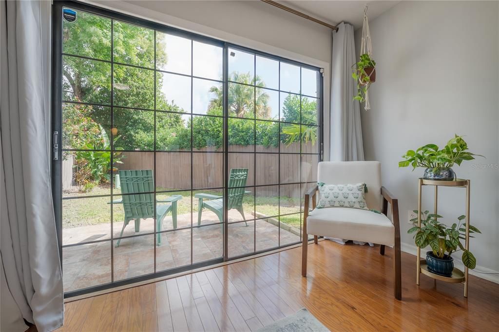Activo con contrato: $330,000 (3 camas, 2 baños, 1476 Pies cuadrados)
