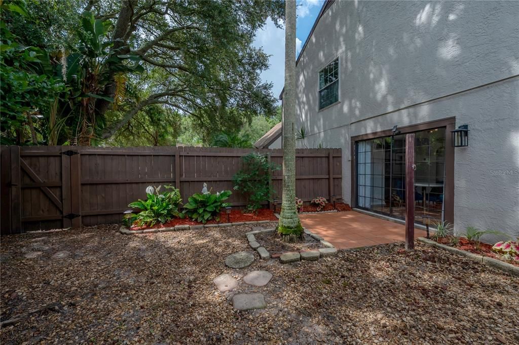 Activo con contrato: $330,000 (3 camas, 2 baños, 1476 Pies cuadrados)