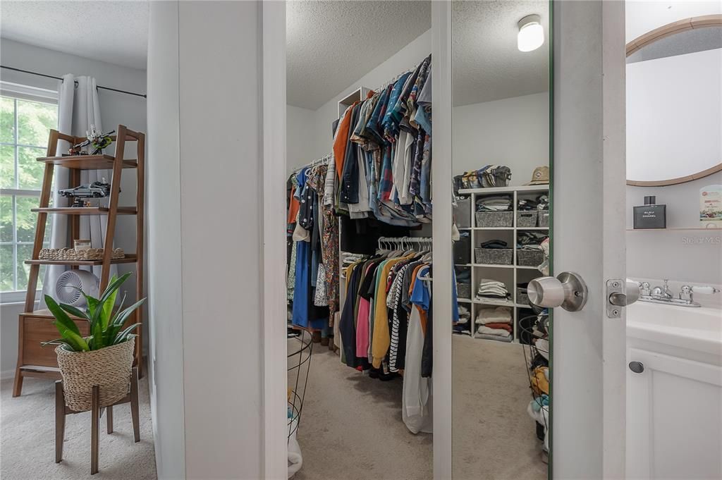 Activo con contrato: $330,000 (3 camas, 2 baños, 1476 Pies cuadrados)