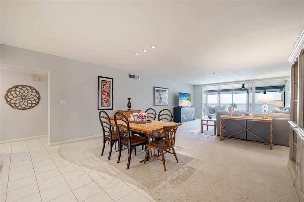 En Venta: $499,900 (3 camas, 2 baños, 2669 Pies cuadrados)