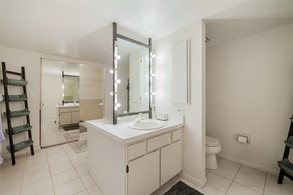 En Venta: $499,900 (3 camas, 2 baños, 2669 Pies cuadrados)