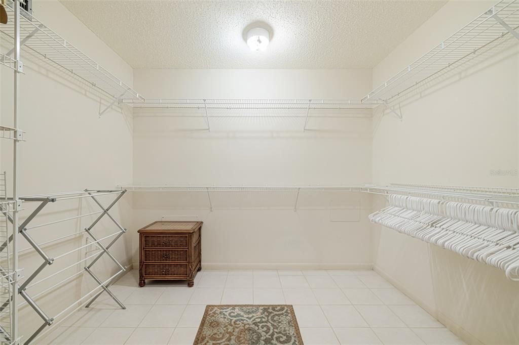 En Venta: $499,900 (3 camas, 2 baños, 2669 Pies cuadrados)