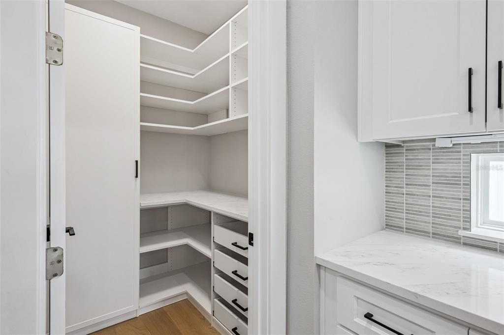 В аренду: $7,500 (4 спален, 4 ванн, 3046 Квадратных фут)