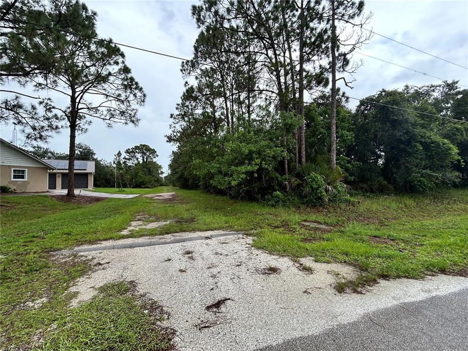 На продажу: $14,000 (0.29 acres)