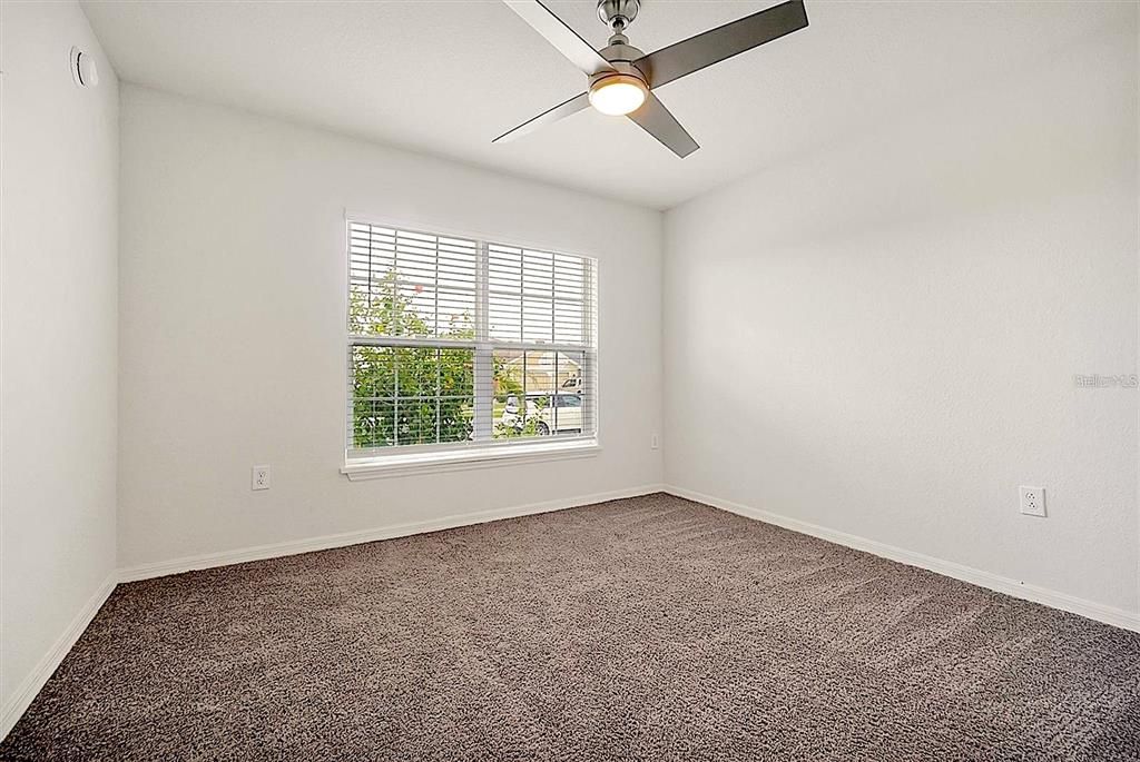For Sale: $350,000 (4 beds, 2 baths, 1990 Square Feet)