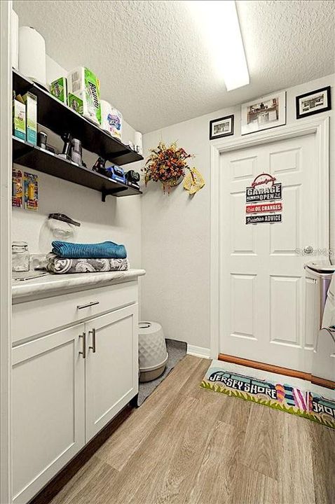 For Sale: $350,000 (4 beds, 2 baths, 1990 Square Feet)