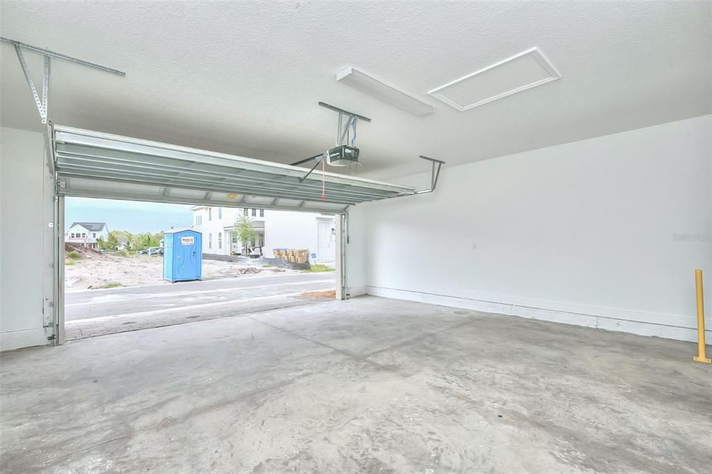 For Rent: $2,350 (4 beds, 3 baths, 1855 Square Feet)