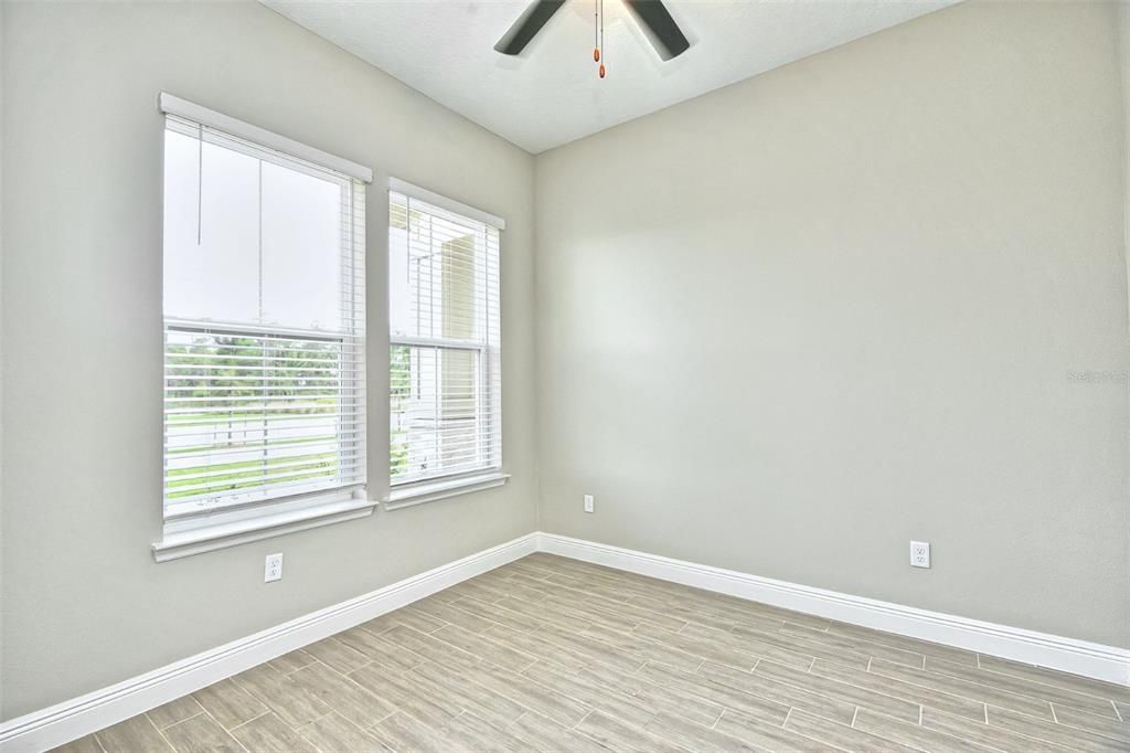 For Rent: $2,350 (4 beds, 3 baths, 1855 Square Feet)