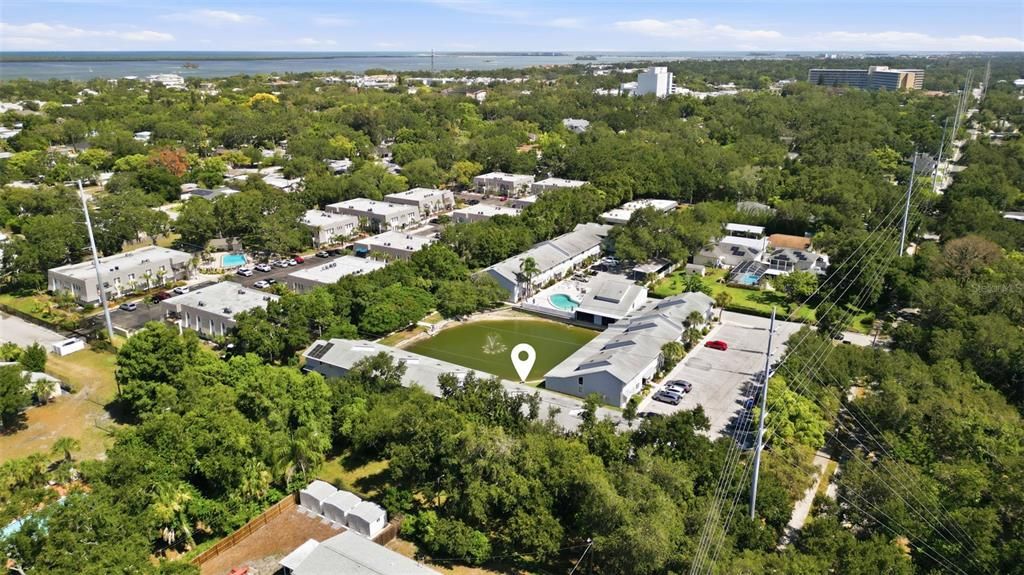 На продажу: $314,900 (2 спален, 2 ванн, 1100 Квадратных фут)