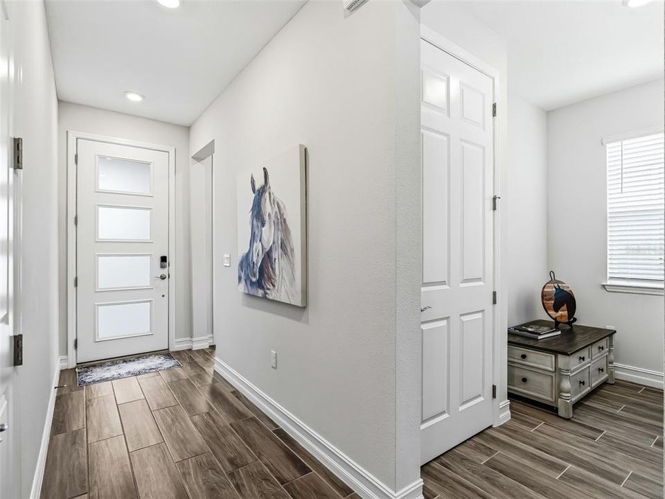 待售: $278,000 (2 贝兹, 2 浴室, 1318 平方英尺)