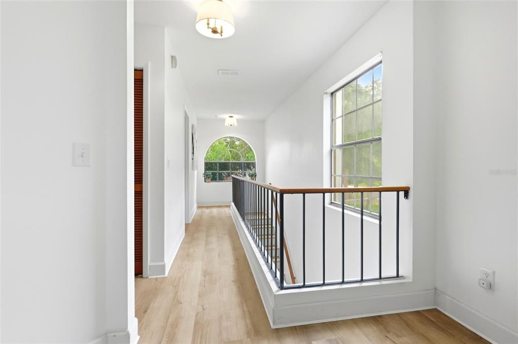 For Sale: $325,000 (2 beds, 2 baths, 1531 Square Feet)
