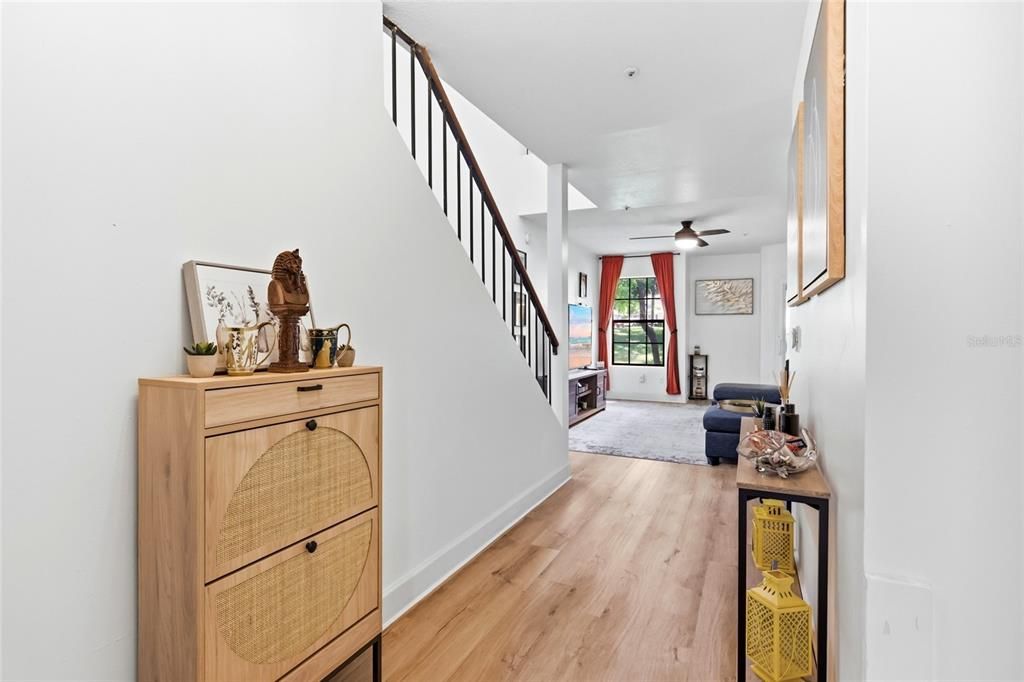 For Sale: $325,000 (2 beds, 2 baths, 1531 Square Feet)