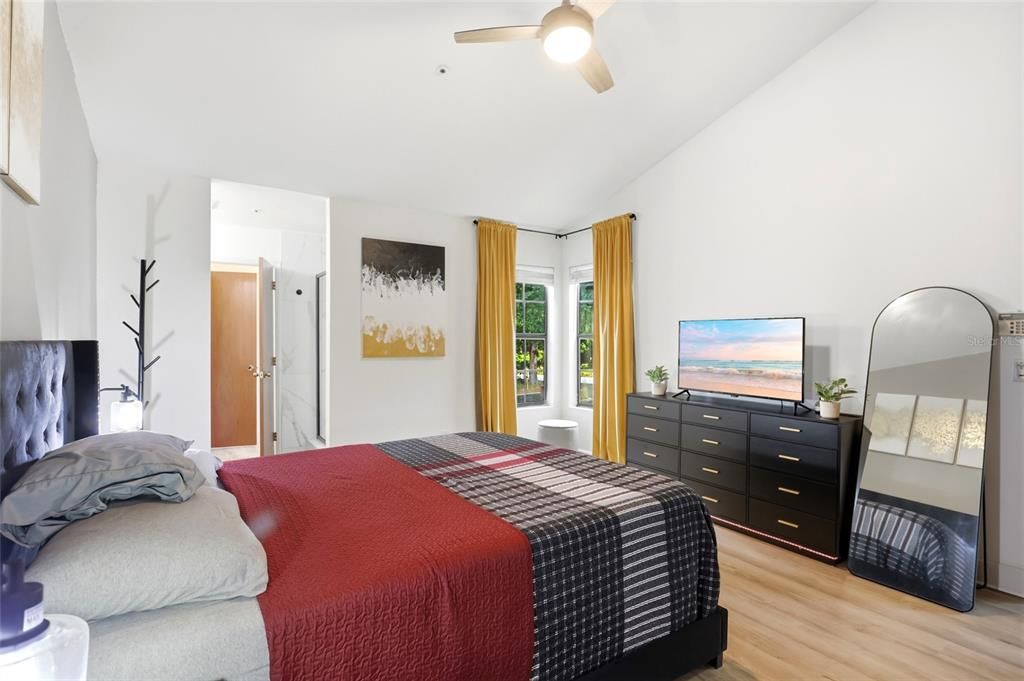 For Sale: $325,000 (2 beds, 2 baths, 1531 Square Feet)