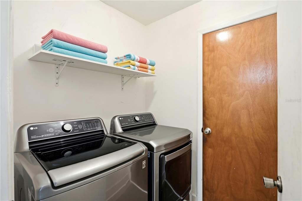 For Sale: $325,000 (2 beds, 2 baths, 1531 Square Feet)