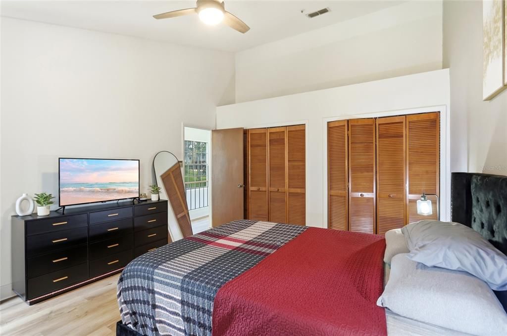 For Sale: $325,000 (2 beds, 2 baths, 1531 Square Feet)