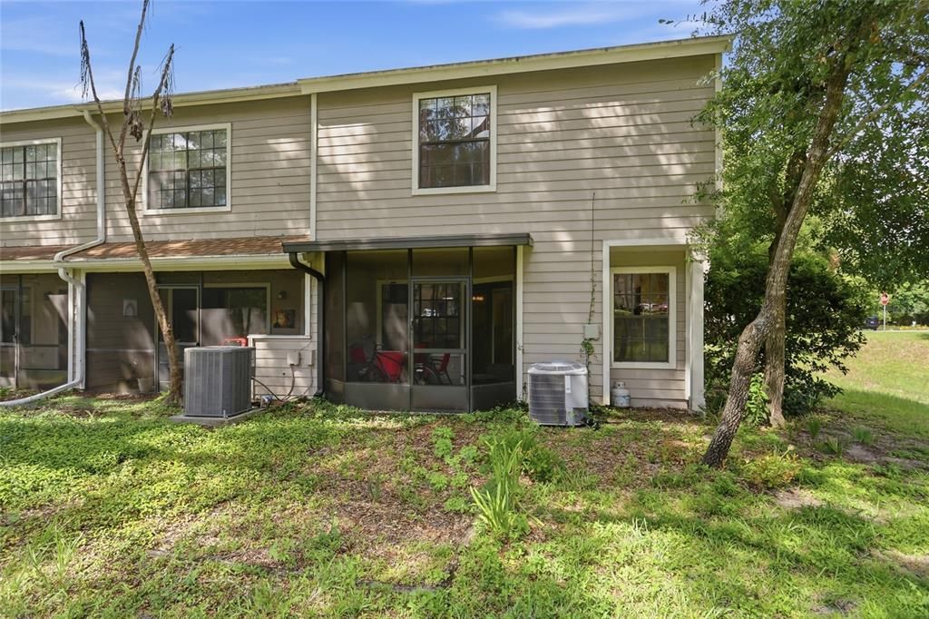 For Sale: $325,000 (2 beds, 2 baths, 1531 Square Feet)
