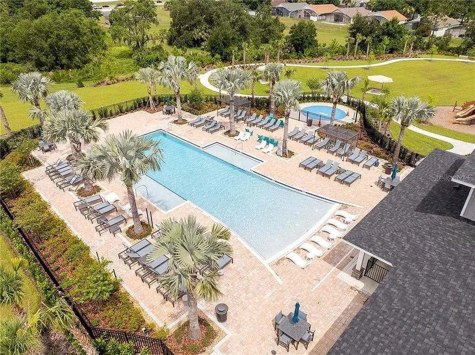 For Rent: $2,900 (4 beds, 3 baths, 2556 Square Feet)