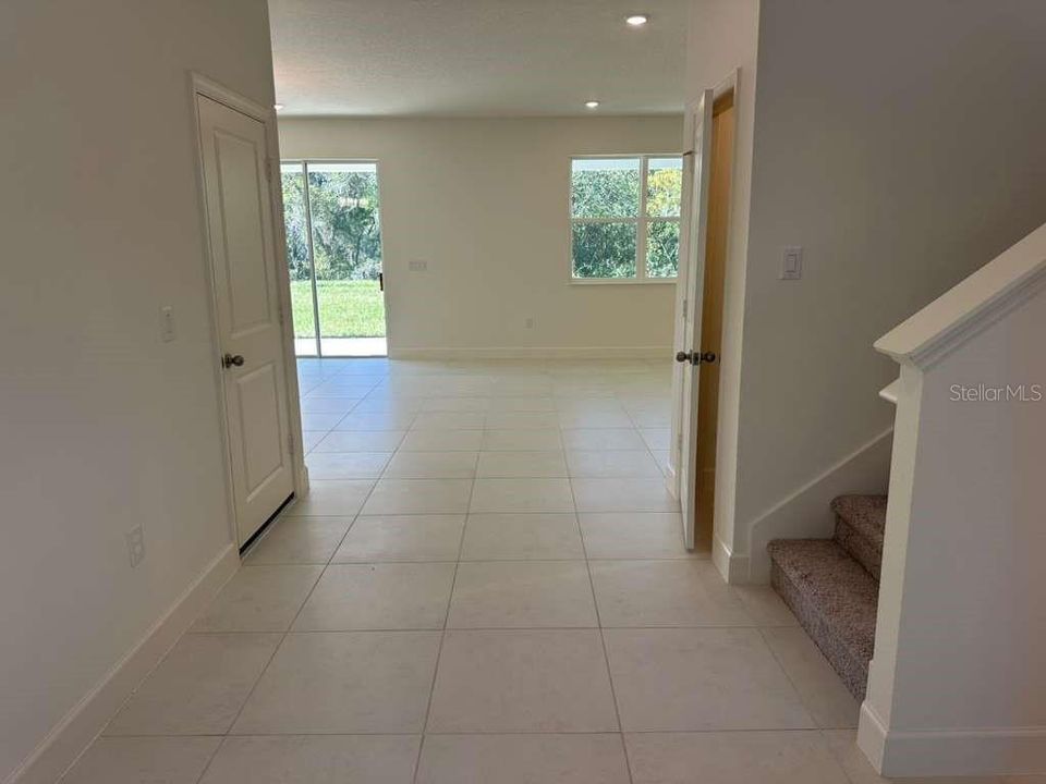 For Rent: $2,900 (4 beds, 3 baths, 2556 Square Feet)