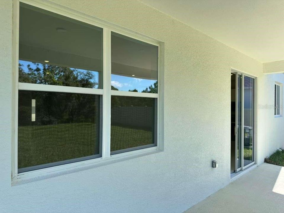 For Rent: $2,900 (4 beds, 3 baths, 2556 Square Feet)