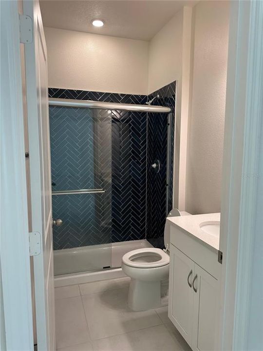 For Rent: $2,900 (4 beds, 3 baths, 2556 Square Feet)