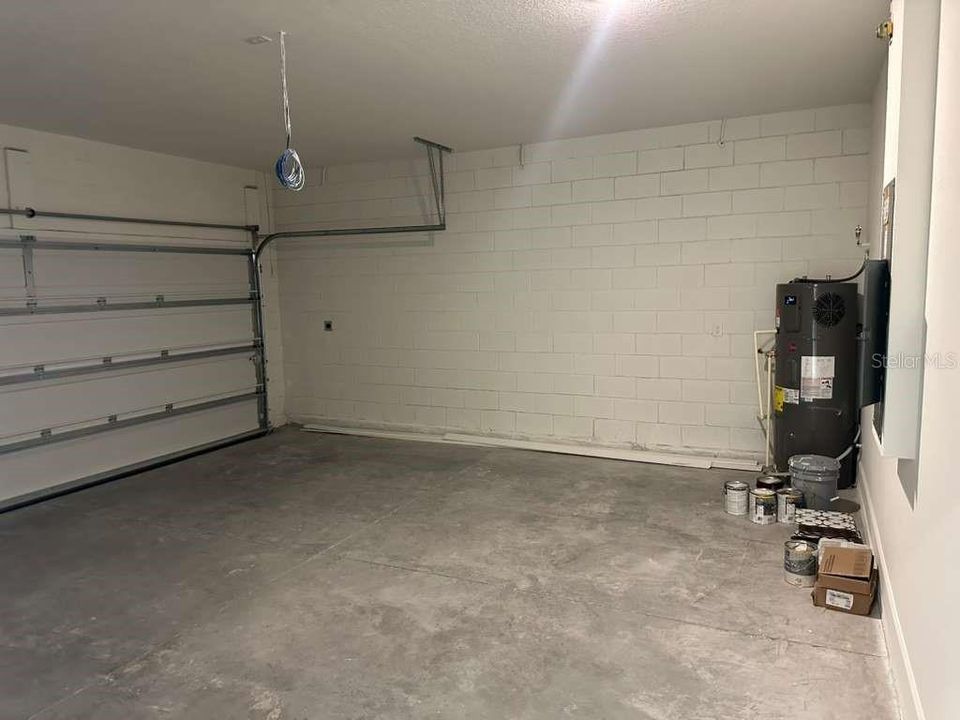 For Rent: $2,900 (4 beds, 3 baths, 2556 Square Feet)