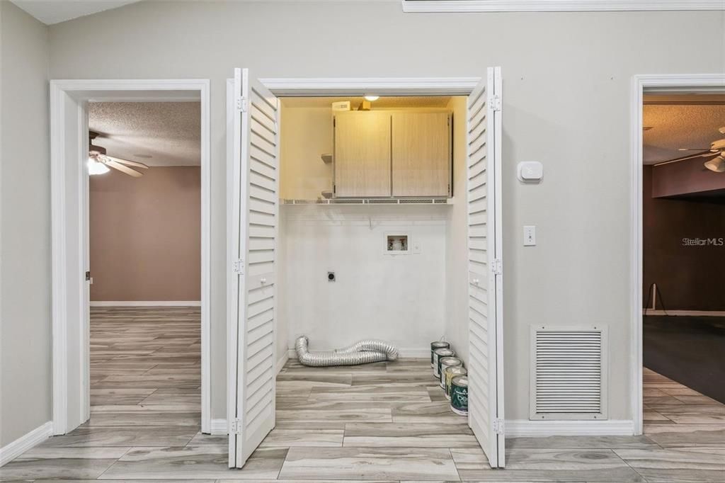 В аренду: $2,950 (3 спален, 2 ванн, 1407 Квадратных фут)
