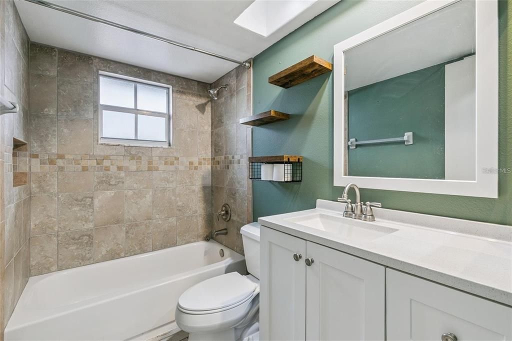 В аренду: $2,950 (3 спален, 2 ванн, 1407 Квадратных фут)
