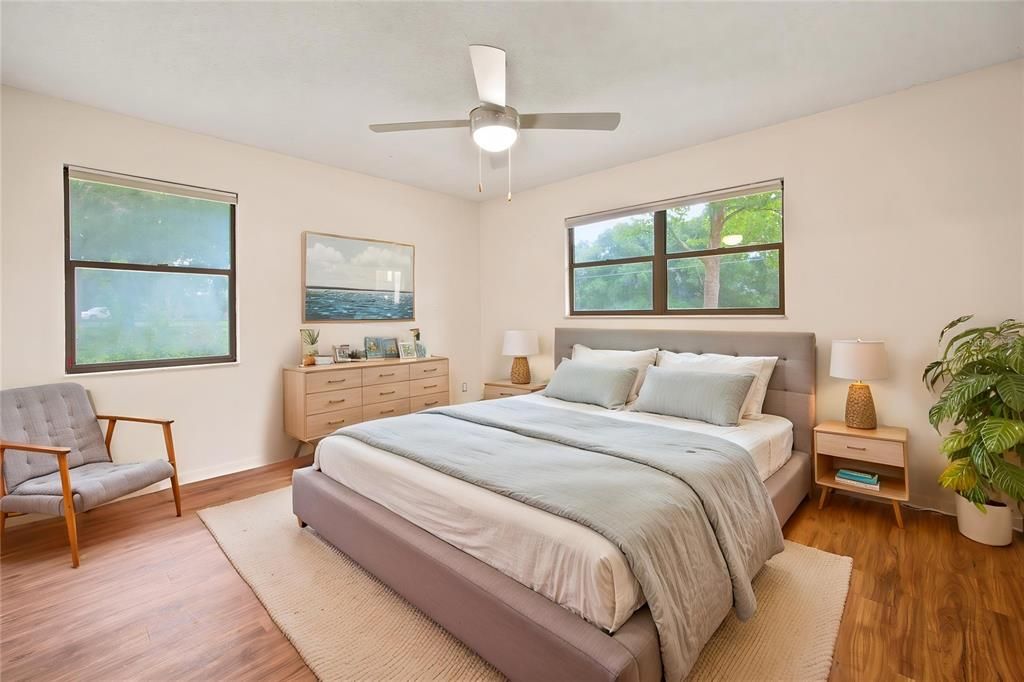 待售: $399,000 (3 贝兹, 2 浴室, 2335 平方英尺)