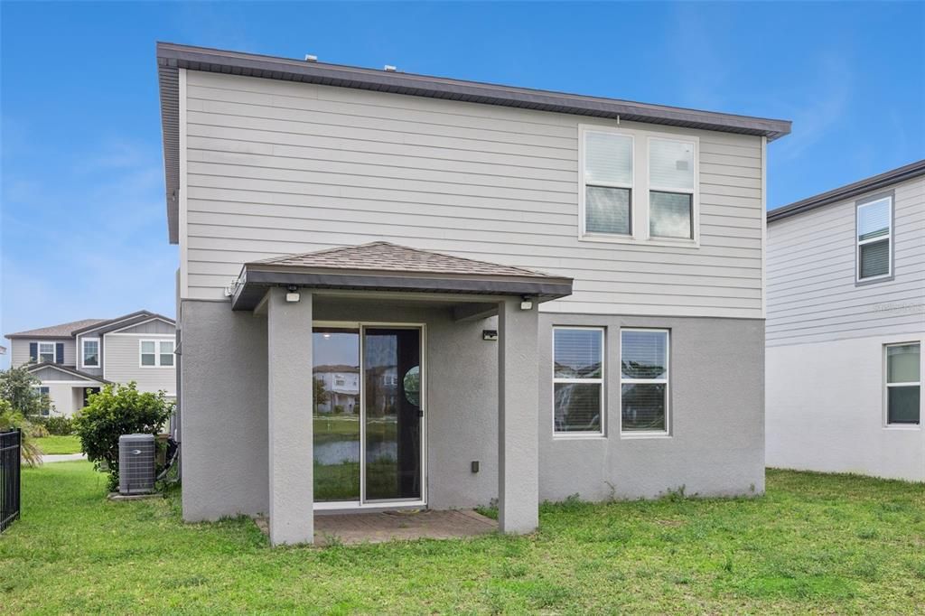 На продажу: $439,900 (3 спален, 2 ванн, 1715 Квадратных фут)
